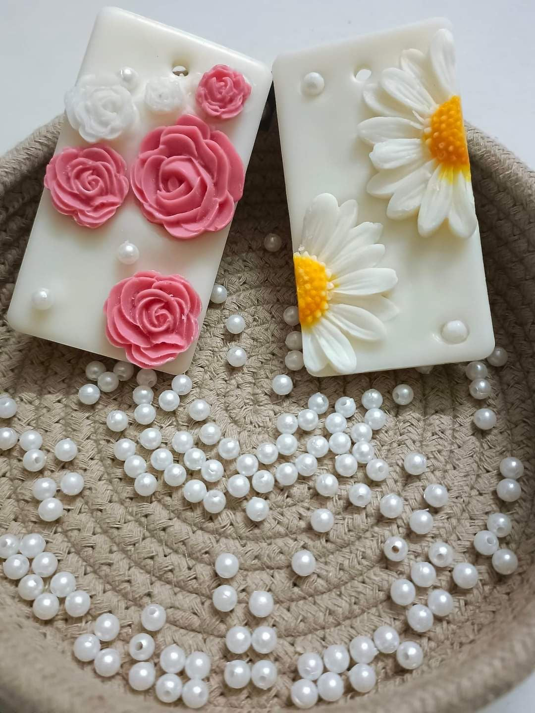 Pink Flower & Daisy Wax Sachet Set 🌸🌼- set of 2