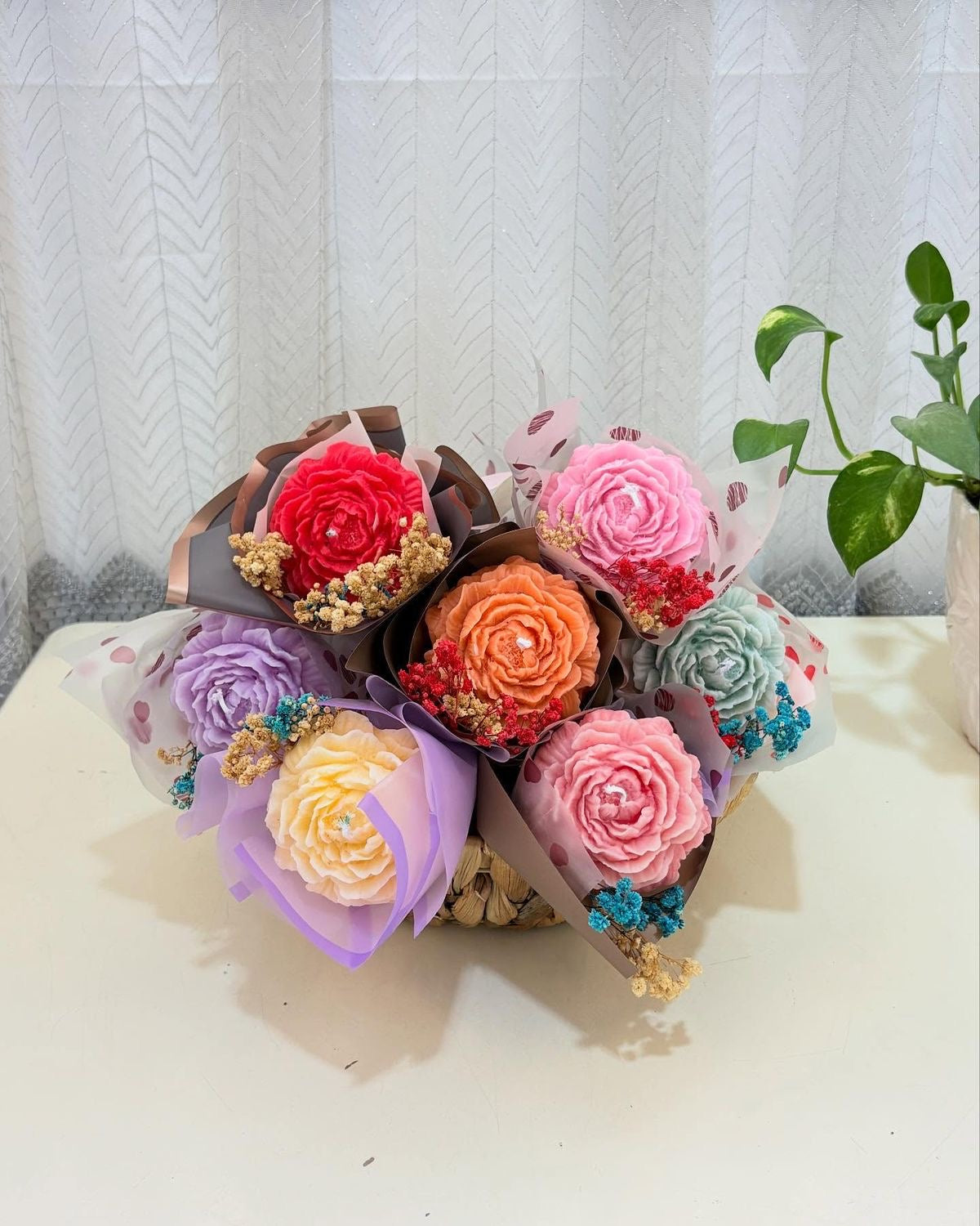 Multicolour Rose Bouquet Candle