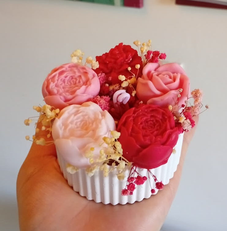 Mini bouquet candle
