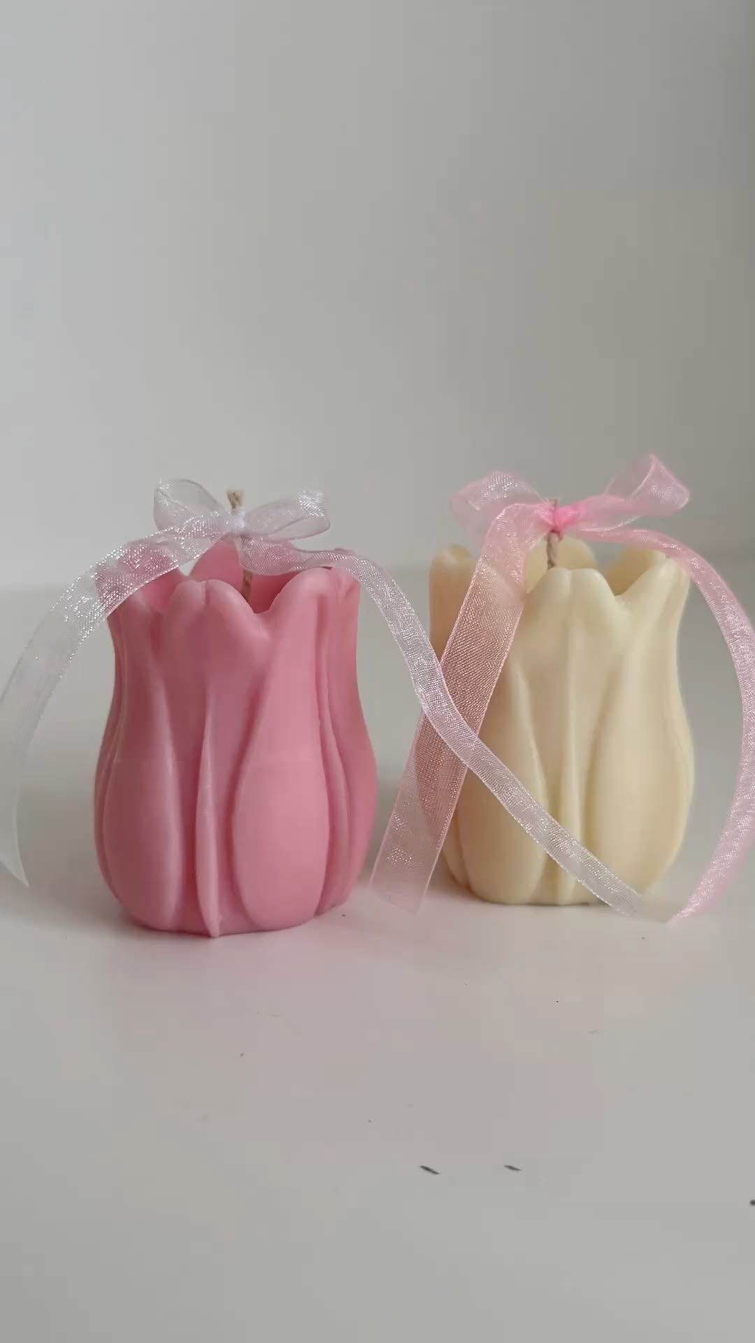 Tulip Pillar Candle
